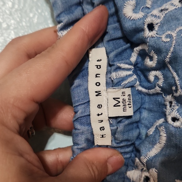 👚4 for $9 Haute Monde women's blouse - Picture 2 of 4